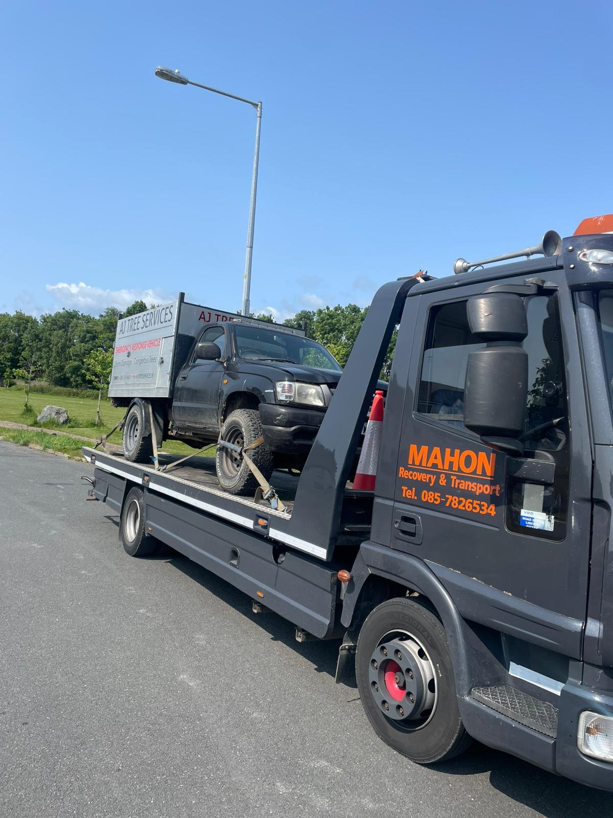 24HR emergency towing services