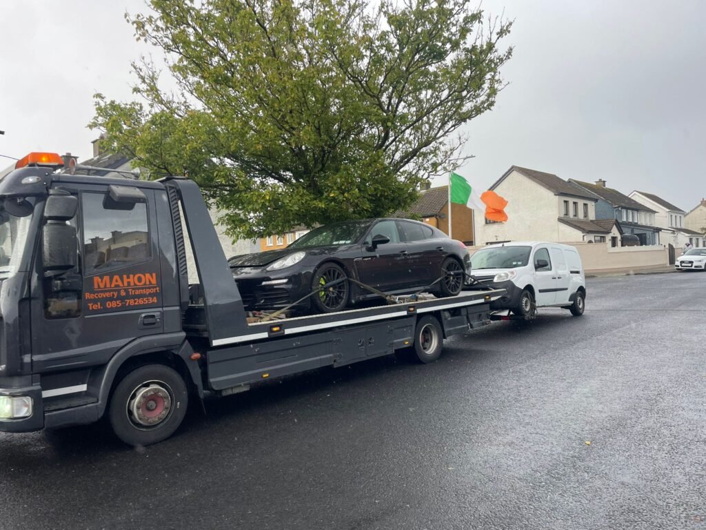 24/7 Towing in Ballybrack