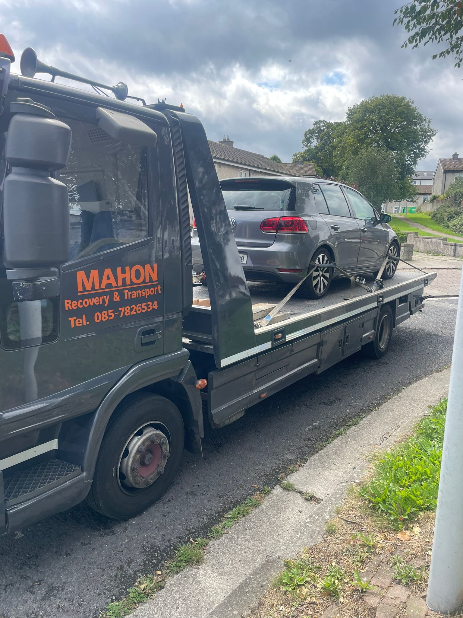 24/7 Towing & Roadside Assistance