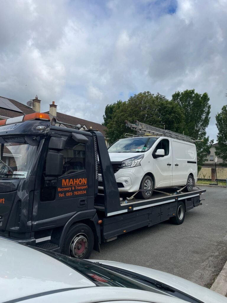 24/7 Towing and Breakdown Recovery