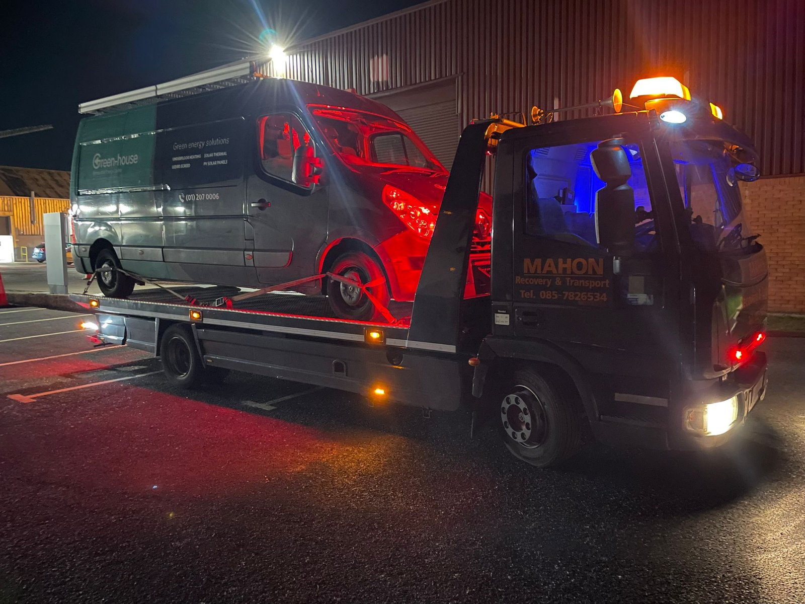 24/7 Emergency Car Towing Services