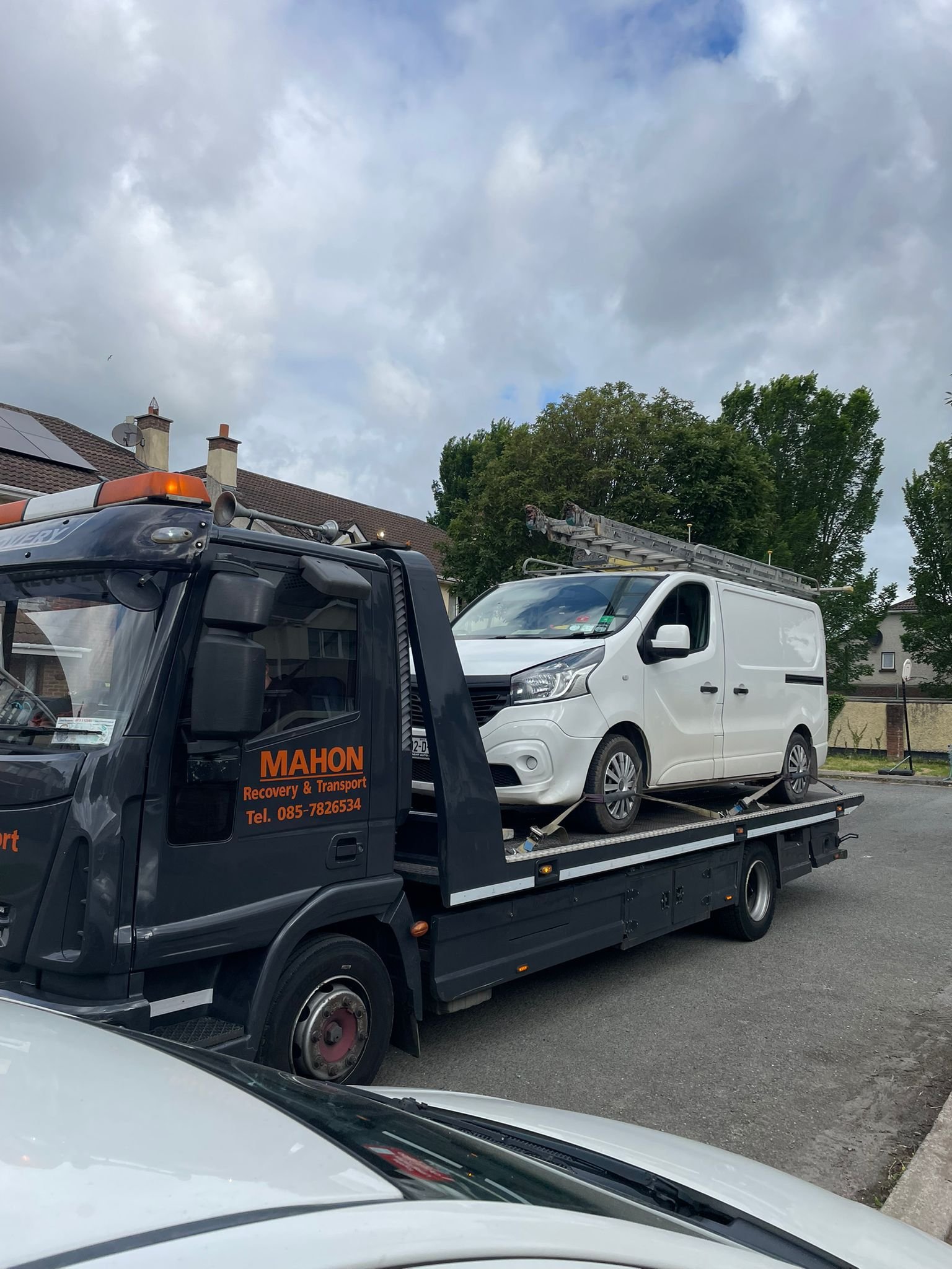 24 Hours Car Recovery Services