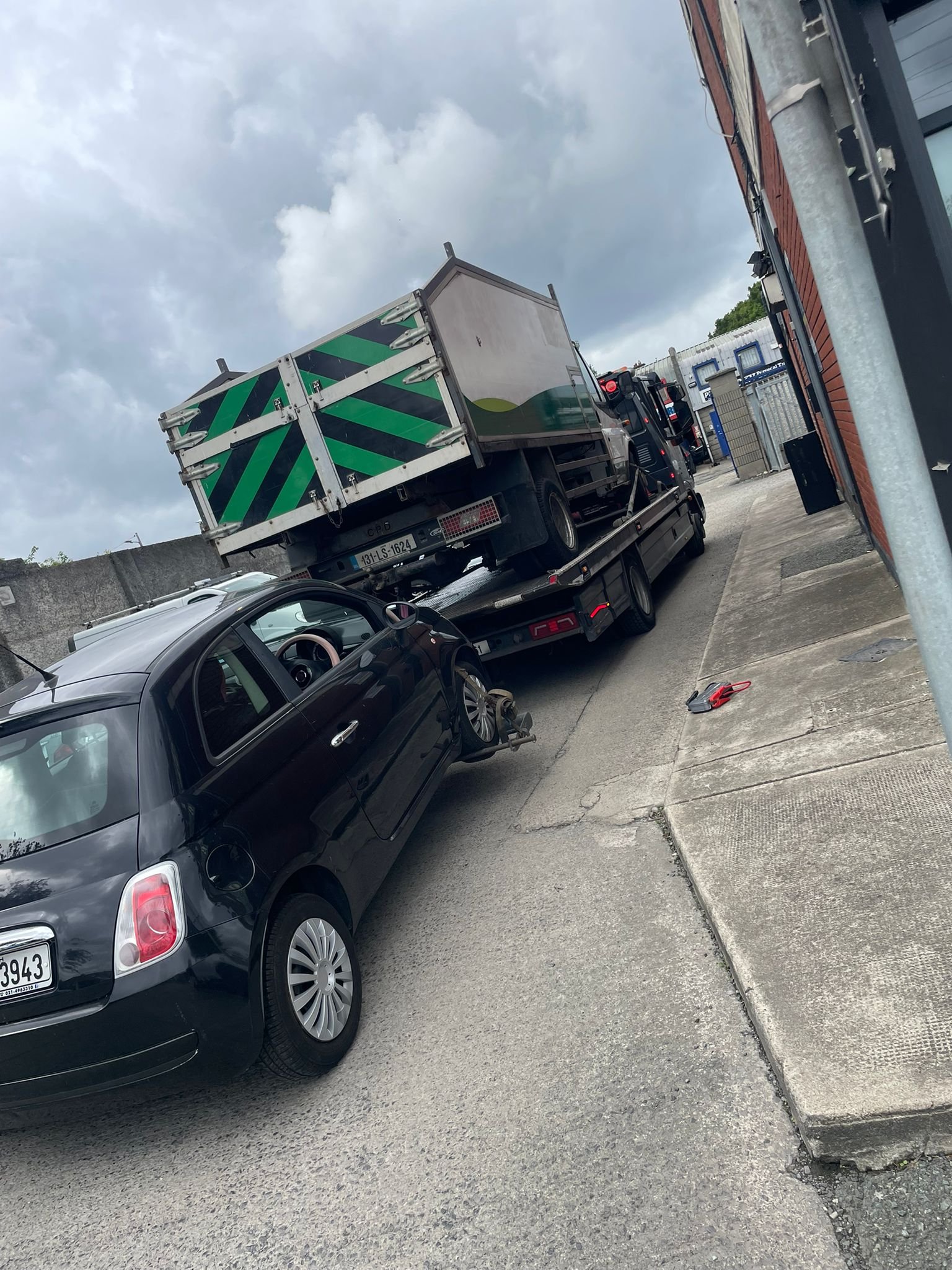 24 Hours Emergency Breakdown Recovery